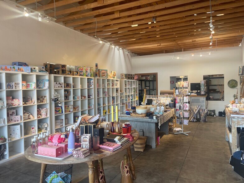 More Photos Of 3191 Glendale Blvd, Los Angeles Storefront For Lease