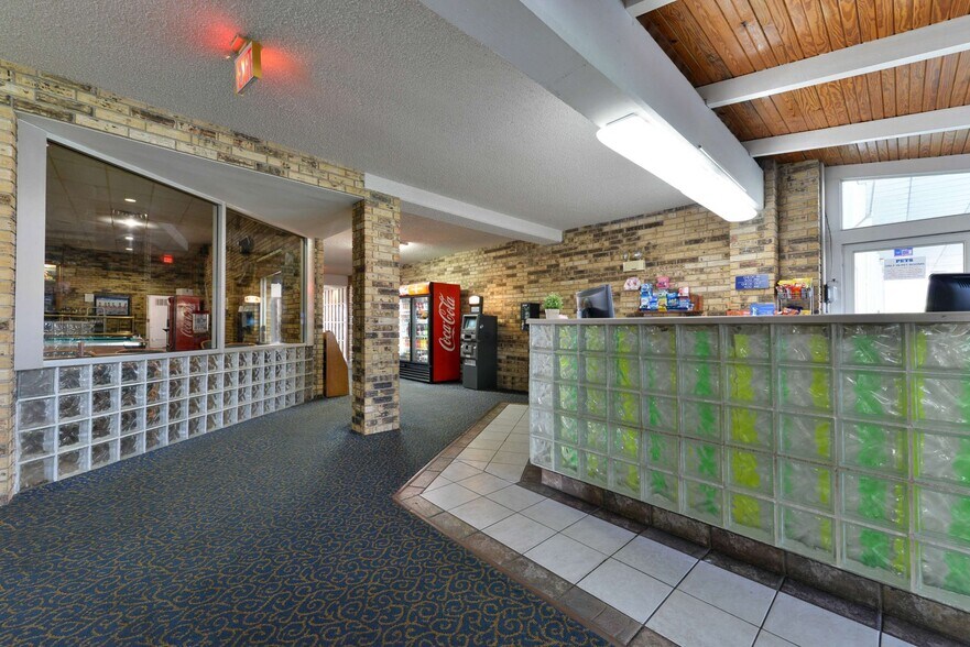 More Photos Of 910 Corn Products Rd, Corpus Christi Hotel For Sale