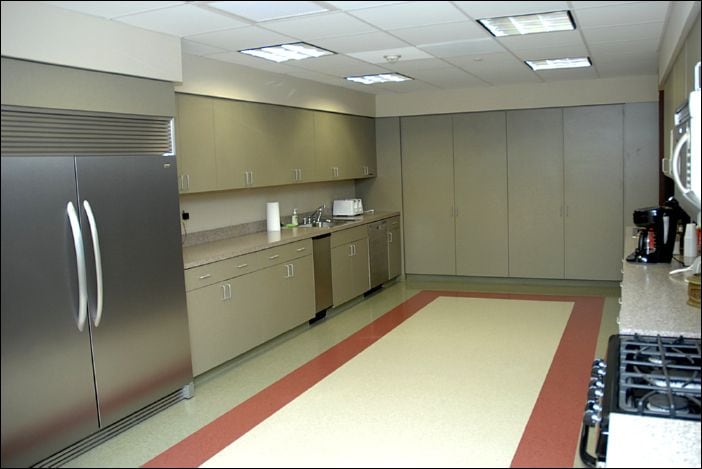 More Photos Of 23 Royal Rd, Flemington Office For Lease