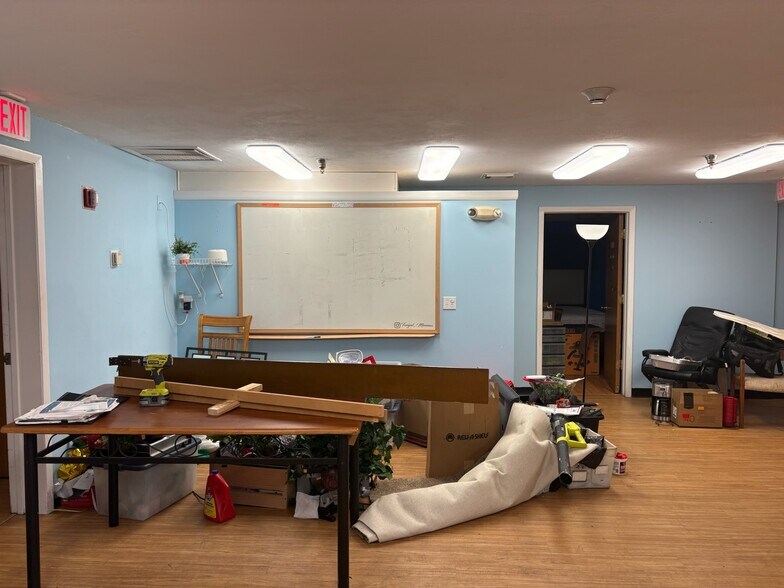 More Photos Of 547 High St, Daytona Beach Office For Sale