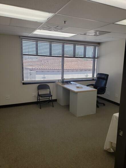 More Photos Of 28348 Roadside Dr, Agoura Hills Office For Lease