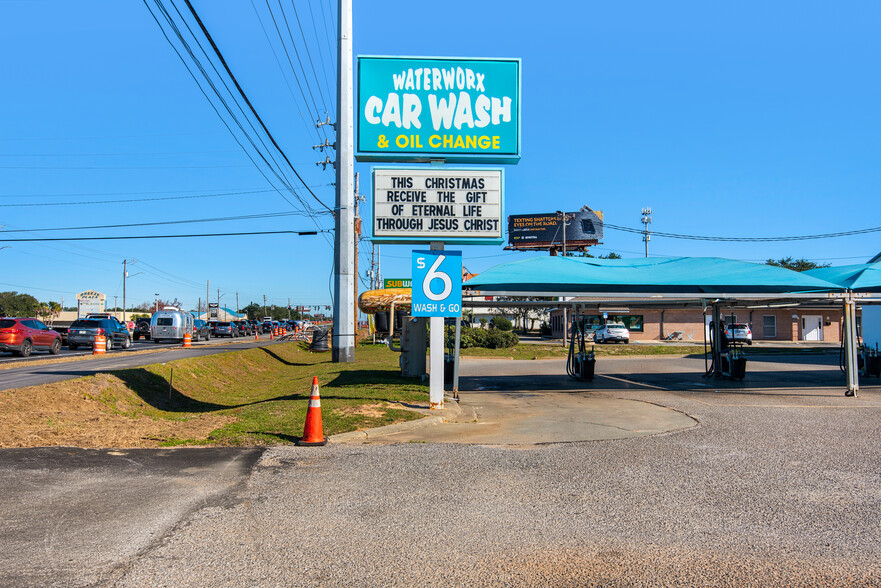 Primary Photo Of 3061 Gulf Breeze Pky, Gulf Breeze Carwash For Sale