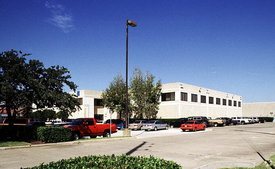 11100 W Airport Blvd, Stafford, TX 77477 Industrial For Lease