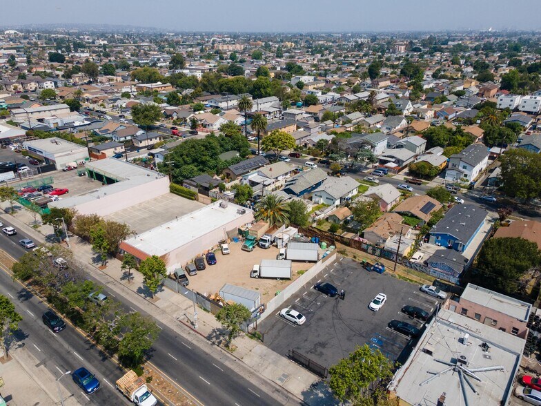 More Photos Of 235 E Manchester, Los Angeles Land For Sale