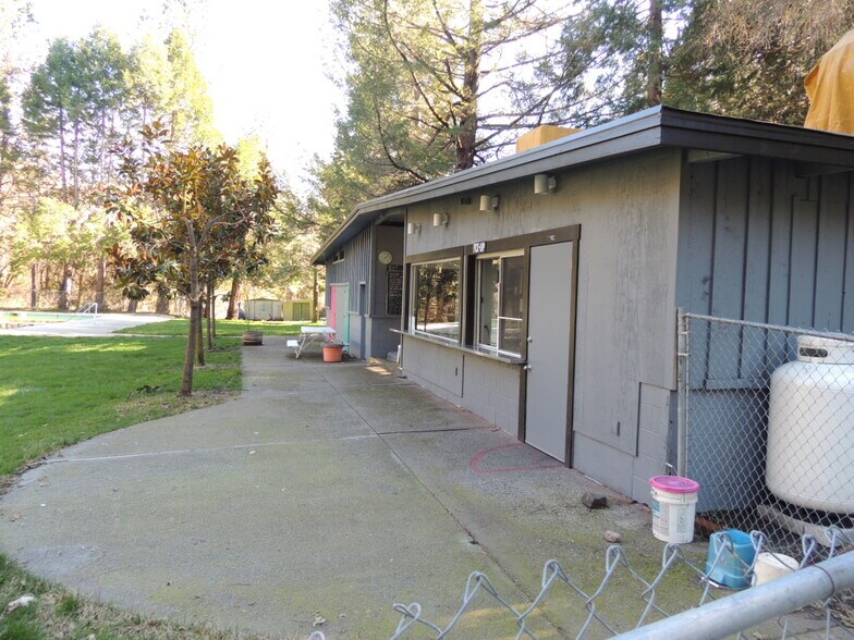 More Photos Of 15960 Bottle Rock Rd, Cobb Hotel For Sale