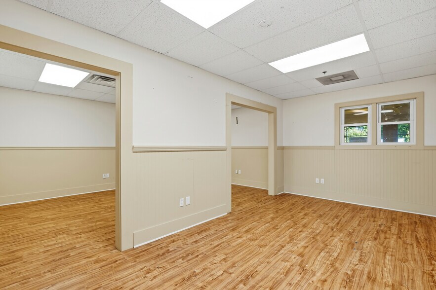 More Photos Of 242 Route 117 Bypass Road, Bedford Hills Freestanding For Lease
