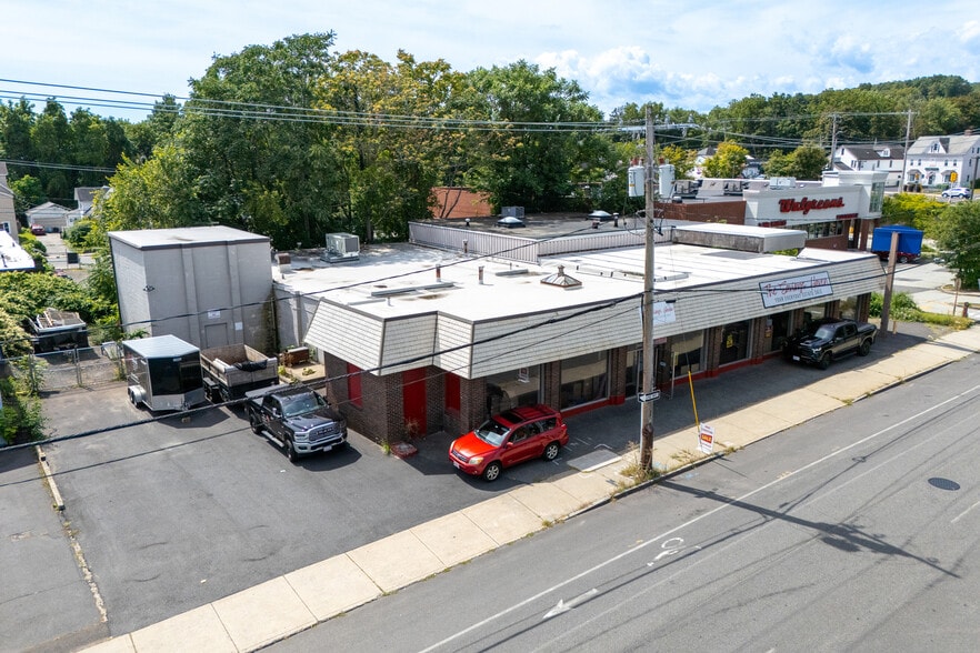 More Photos Of 1594 Dwight St, Holyoke Freestanding For Lease