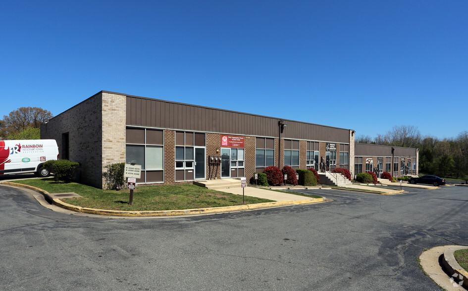 Primary Photo Of 4574-4598 Beech Rd, Temple Hills Showroom For Lease