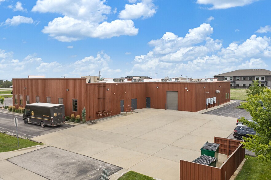 More Photos Of 5955 Mt Rushmore Rd, Rapid City Storefront Retail Office For Sale