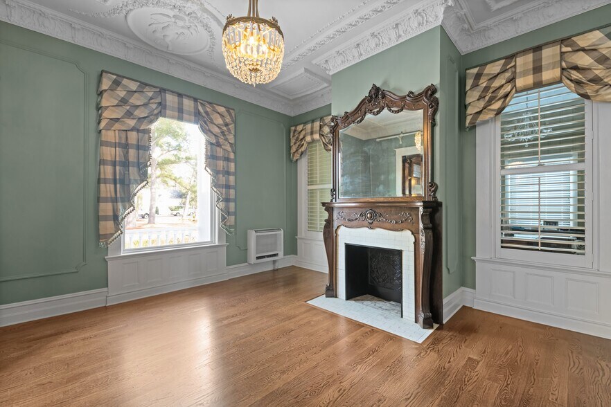 More Photos Of 738 E Main St, Belhaven Hotel For Sale