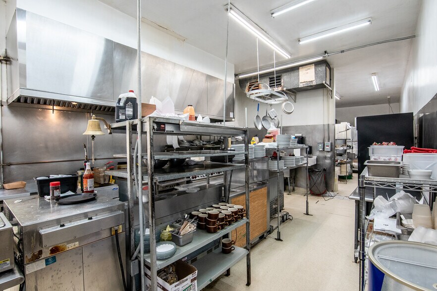 More Photos Of 810 Port Road, Point Arena Restaurant For Sale