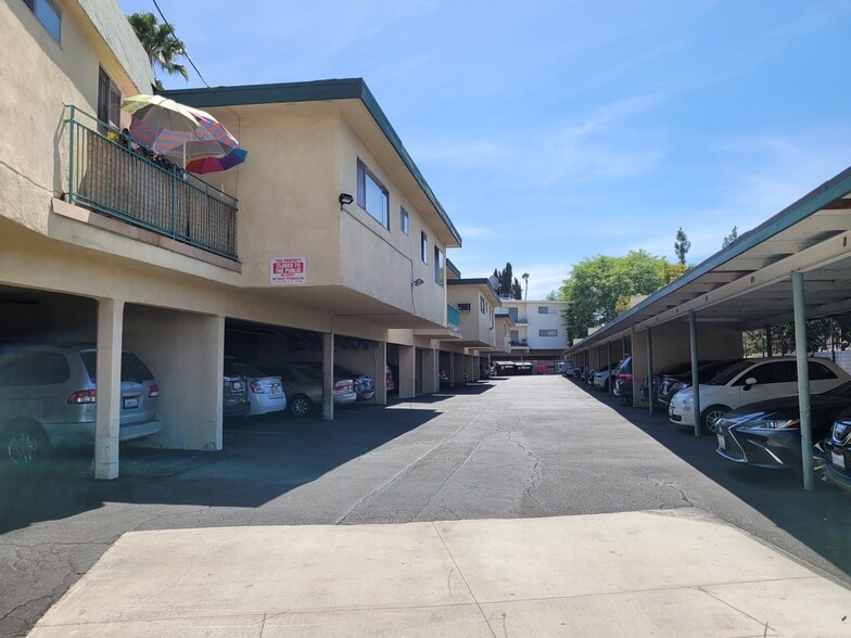 More Photos Of 5130 Yarmouth Ave, Encino Apartments For Sale