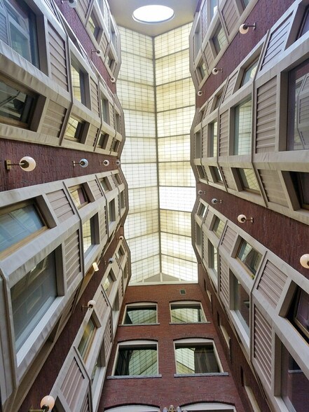 More Photos Of 806-814 Elm St, Manchester Office For Lease