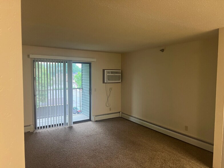 More Photos Of 160 Homestead Rd, Mankato Apartments For Sale