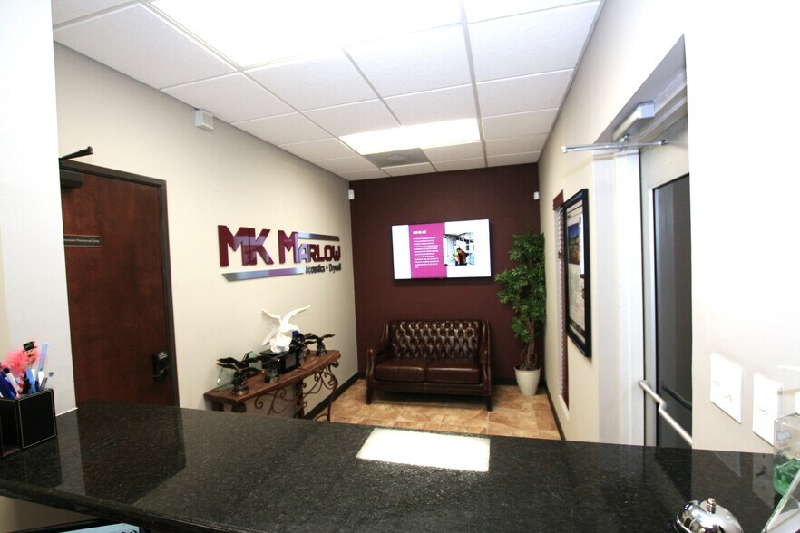 More Photos Of 16116 College Oak Dr, San Antonio Research And Development For Lease