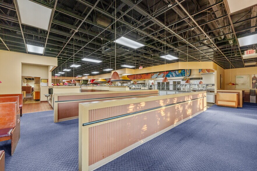 More Photos Of 4940 Watt Ave, North Highlands Restaurant For Sale