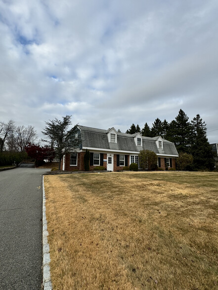 Primary Photo Of 736 Mountain Blvd, Watchung Medical For Sale