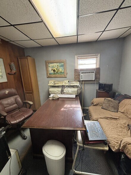 More Photos Of 8702 Private Road 7360, Wolfforth Warehouse For Sale