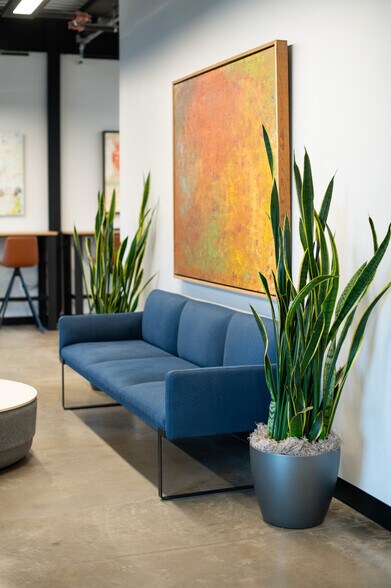 More Photos Of 565 SE 9th St, Bend Coworking Space