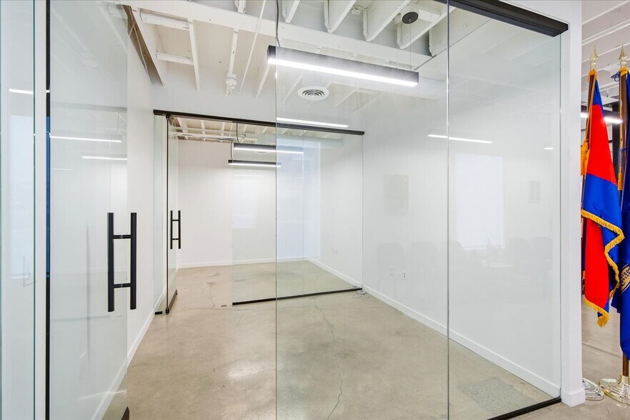 More Photos Of 3444 E Anaheim St, Long Beach Office For Sale