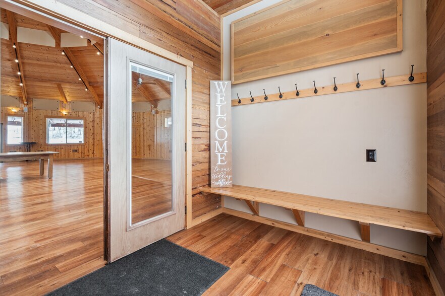 More Photos Of 1845 Hodgson Rd, Whitefish Hotel For Sale