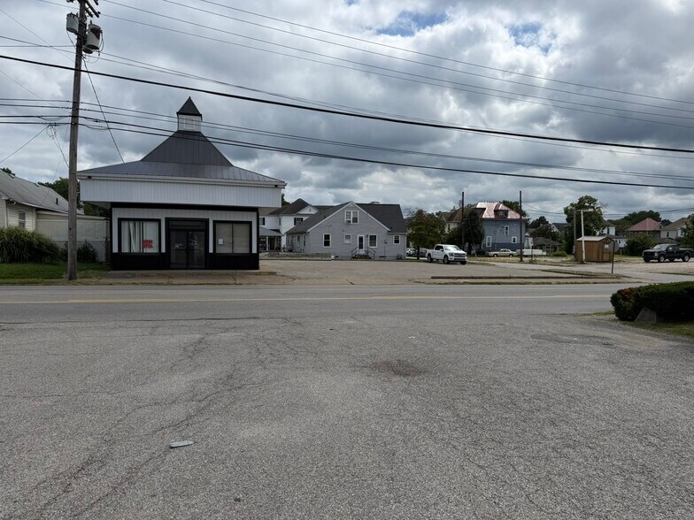 More Photos Of 2410 Dudley Ave, Parkersburg Freestanding For Sale