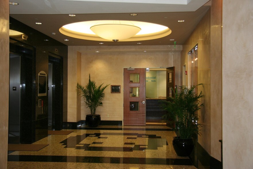 More Photos Of 3001 Pga Blvd, Palm Beach Gardens Office For Lease