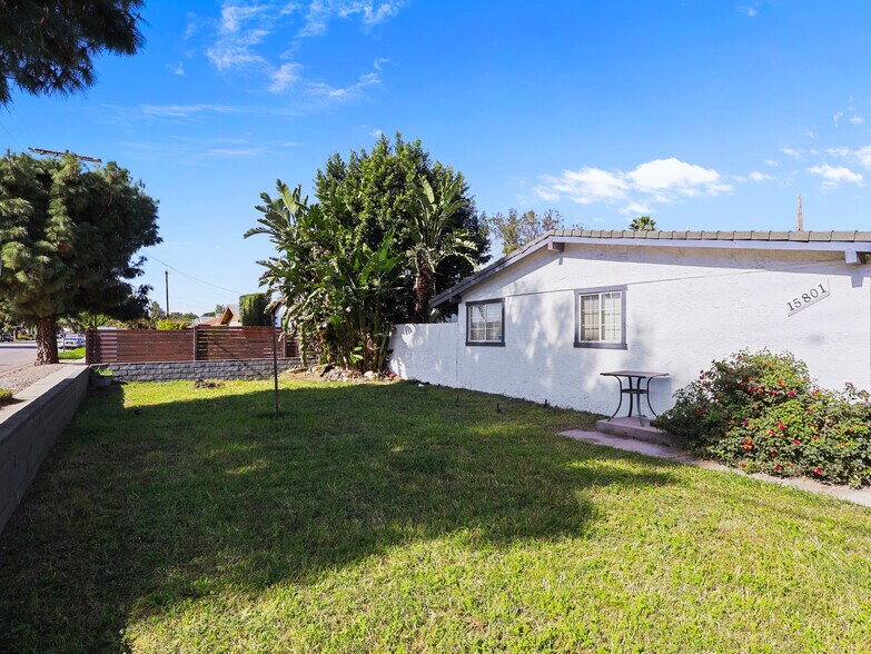 More Photos Of 15801 Chatsworth St, Granada Hills Apartments For Sale