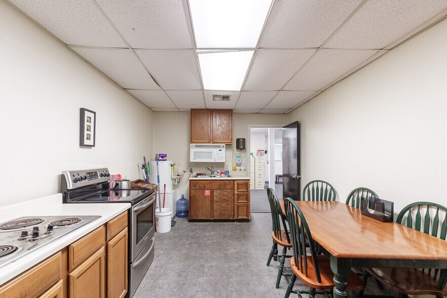 More Photos Of 3701 Apollo Rd, Corpus Christi Warehouse For Sale