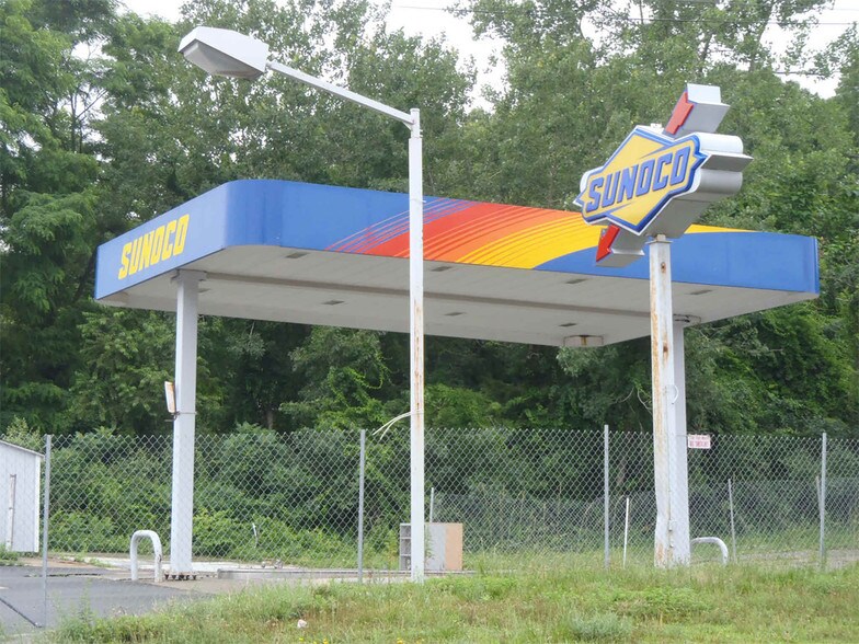 More Photos Of 689 W Thames St, Norwich Land For Lease