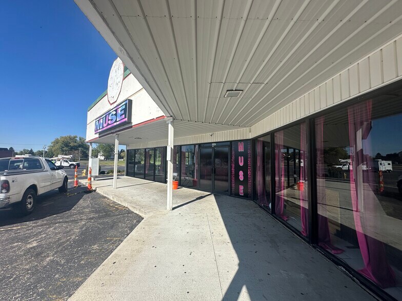 More Photos Of 6500-6556 Union Rd, Clayton Unknown For Lease