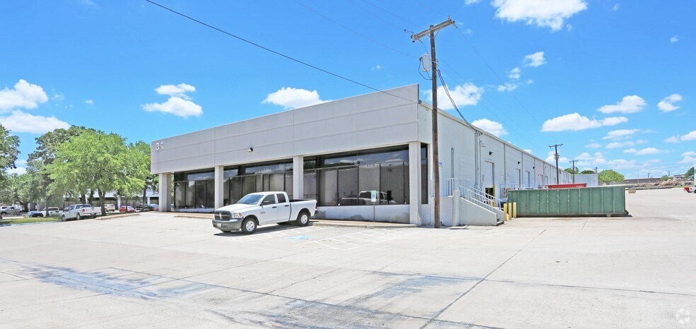 More Photos Of 2301-2337 Gravel Dr, Fort Worth Unknown For Lease