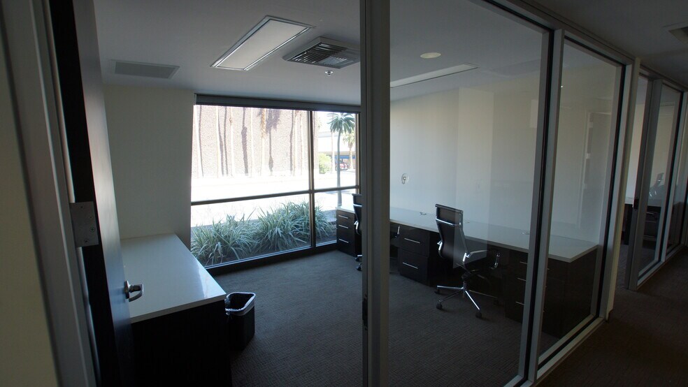 More Photos Of 500 S Palm Canyon Dr, Palm Springs Office For Lease