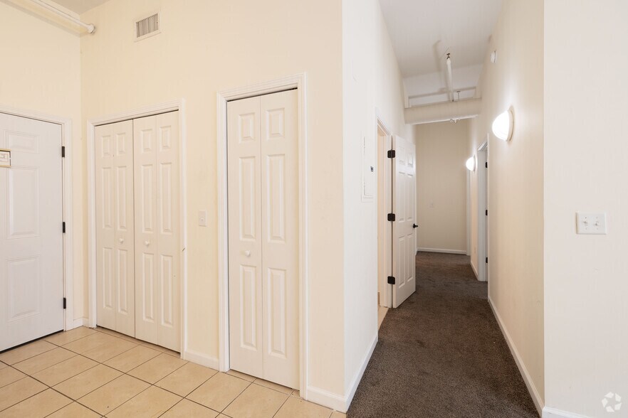 More Photos Of 221 Glen St, Glens Falls Apartments For Lease