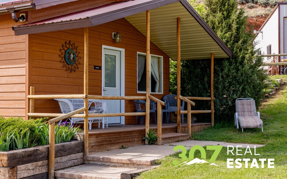 More Photos Of 30 Nielson Trl, Cody Hospitality For Sale