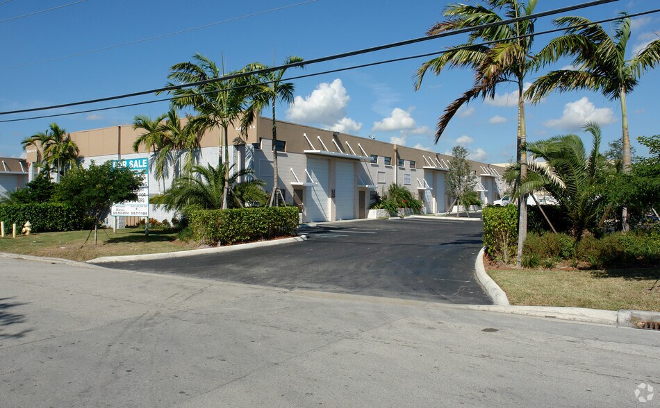 More Photos Of 8285 NW 64th St, Miami Light Distribution For Lease