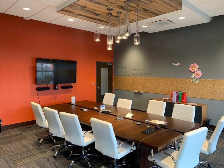 More Photos Of 4106 Charlotte Ave, Nashville Office For Sale