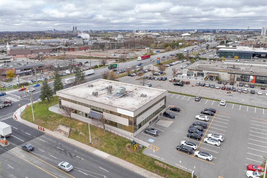 More Photos Of 7481 Woodbine Ave, Markham Office Residential For Lease