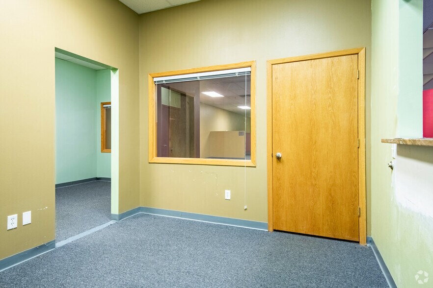 More Photos Of 2024-2050 S Stoughton Rd, Madison General Retail For Sale