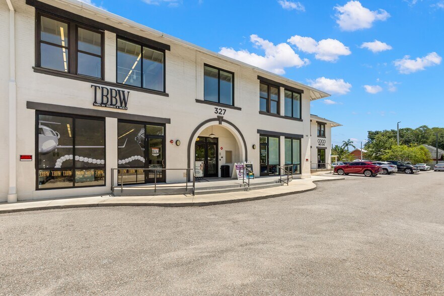 More Photos Of 327 11th Ave N, Saint Petersburg Storefront Retail Office For Lease