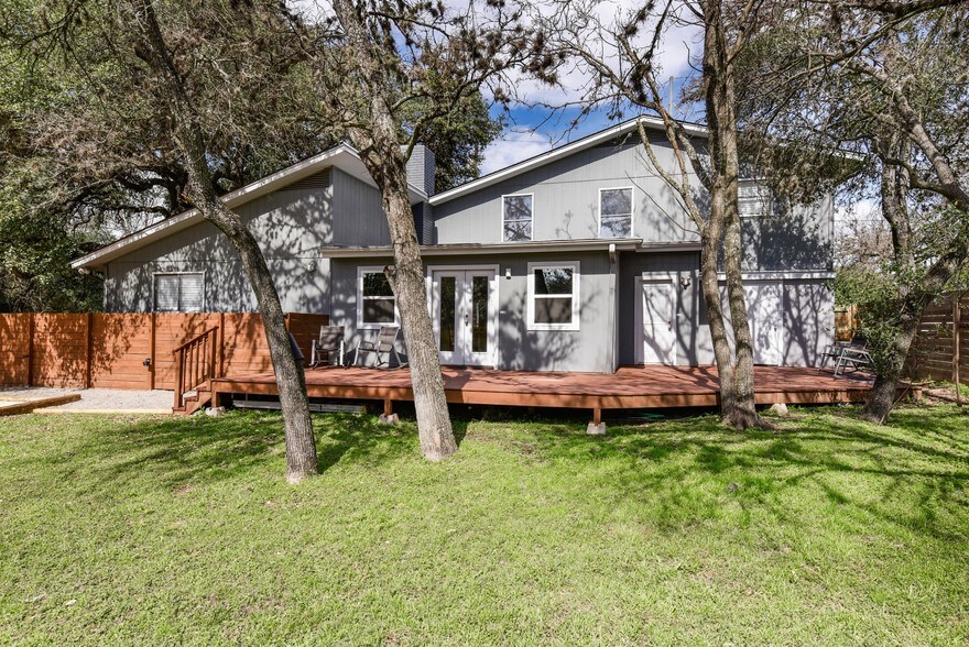 More Photos Of 2111-2113 W Slaughter Ln, Austin Office For Lease