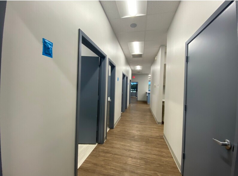 More Photos Of 12701-12797 Westheimer Rd, Houston Unknown For Lease