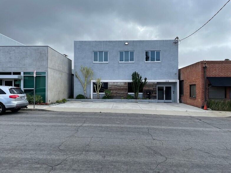 More Photos Of 122 Penn St, El Segundo Light Manufacturing For Lease