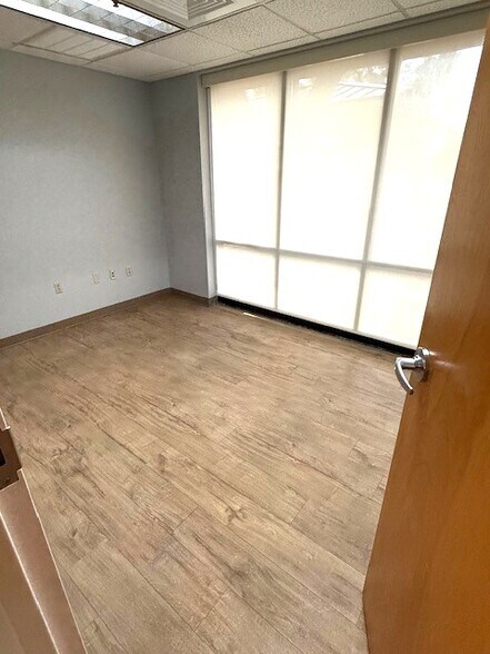 More Photos Of 4531 N Davis Hwy, Pensacola Medical For Lease