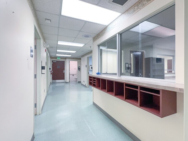 More Photos Of 2400 N Courtenay Pkwy, Merritt Island Medical For Sale