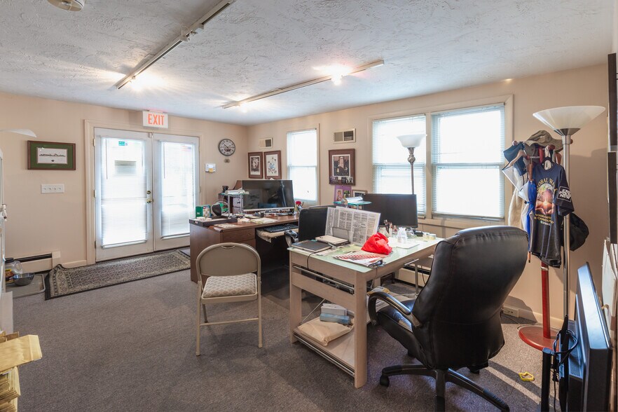 More Photos Of 176-178 Court St, Plymouth Apartments For Sale