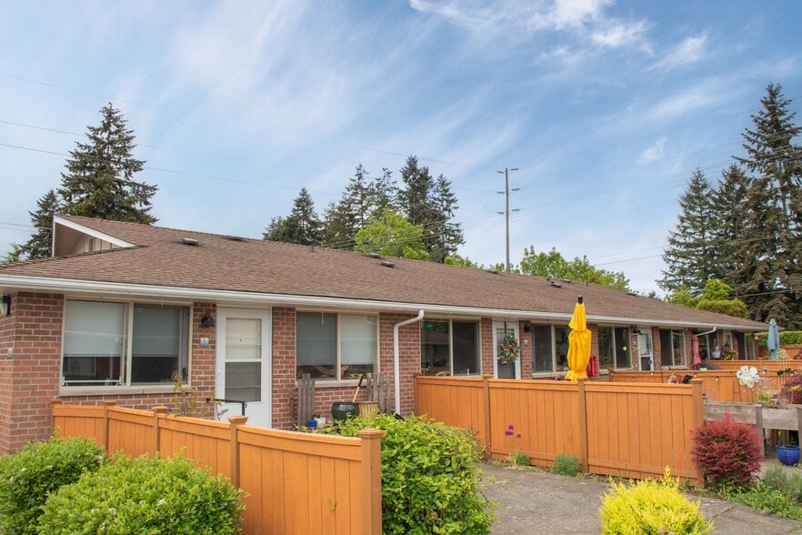 More Photos Of 1401 N Pearl St, Tacoma Apartments For Sale