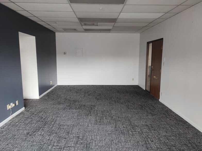 More Photos Of 2427 Jefferson Ave, Ogden Apartments For Lease