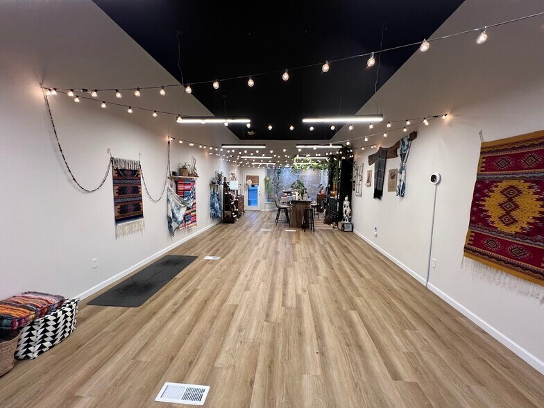 More Photos Of 2024-2032 W Schaaf Rd, Cleveland General Retail For Sale