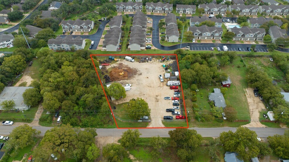 More Photos Of 2405 Gardenia Dr, Austin Land For Sale